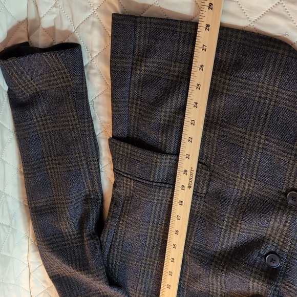 Cole Haan Men's Wool/Polyester Green/Blue Checked Blazer Size 44S. - Picture 9 of 9
